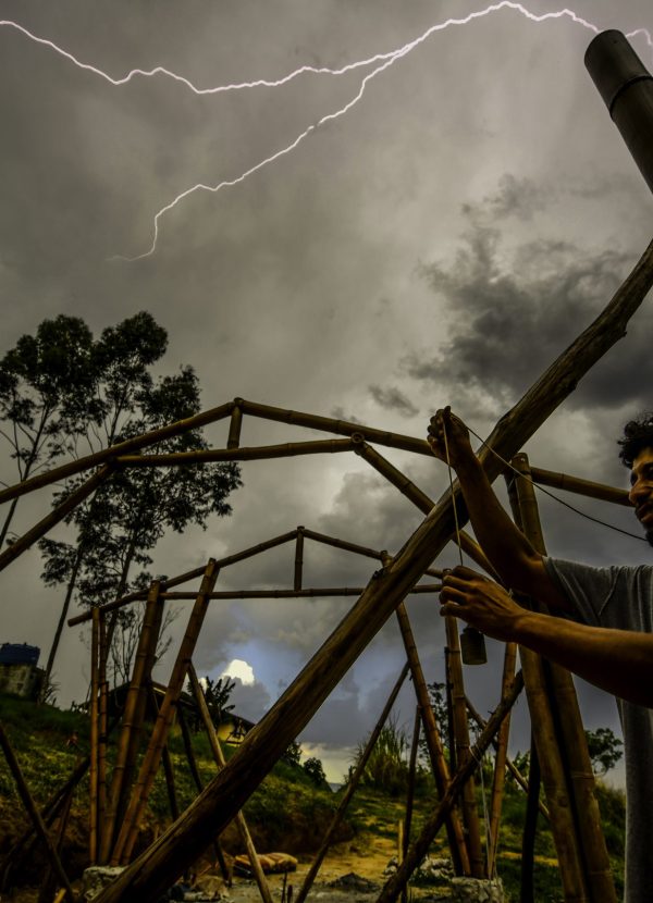 DESCUBRA <br><b>SÃO JOSÉ DOS CAMPOS</b>