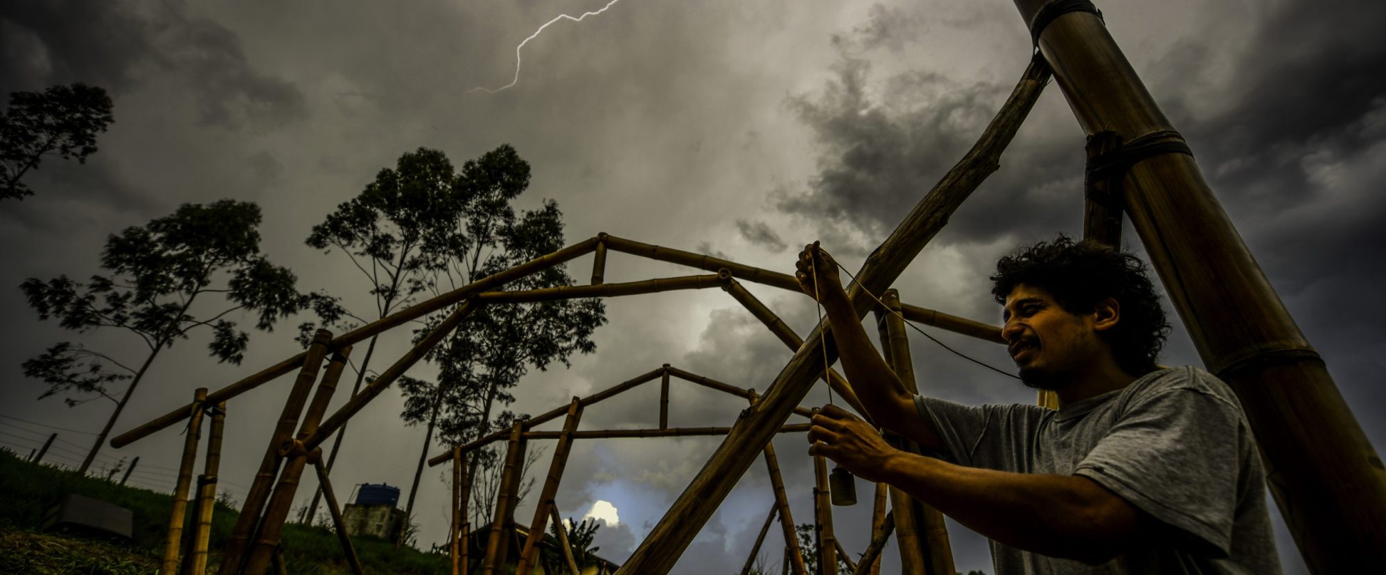 DESCUBRA <br><b>SÃO JOSÉ DOS CAMPOS</b>