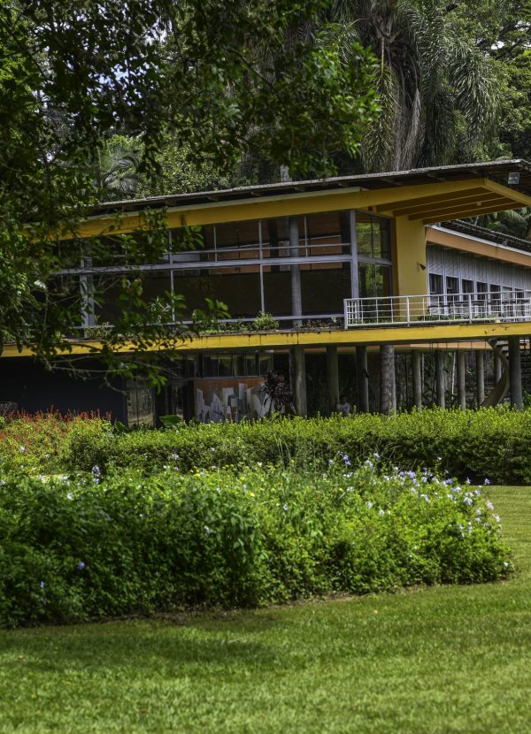 DESCUBRA <br><b>SÃO JOSÉ DOS CAMPOS</b>