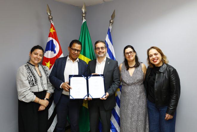 Prefeitura de São José firma acordo com universidade de Portugal